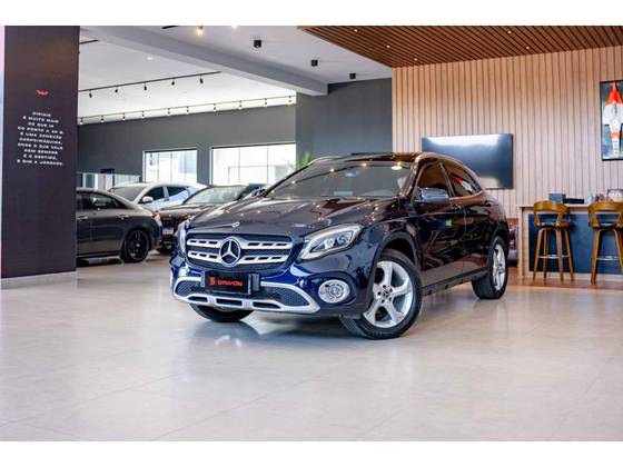 MERCEDES-BENZ GLA 200 1.6 CGI FLEX ENDURO 7G-DCT